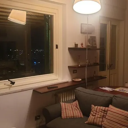 With A View דירה